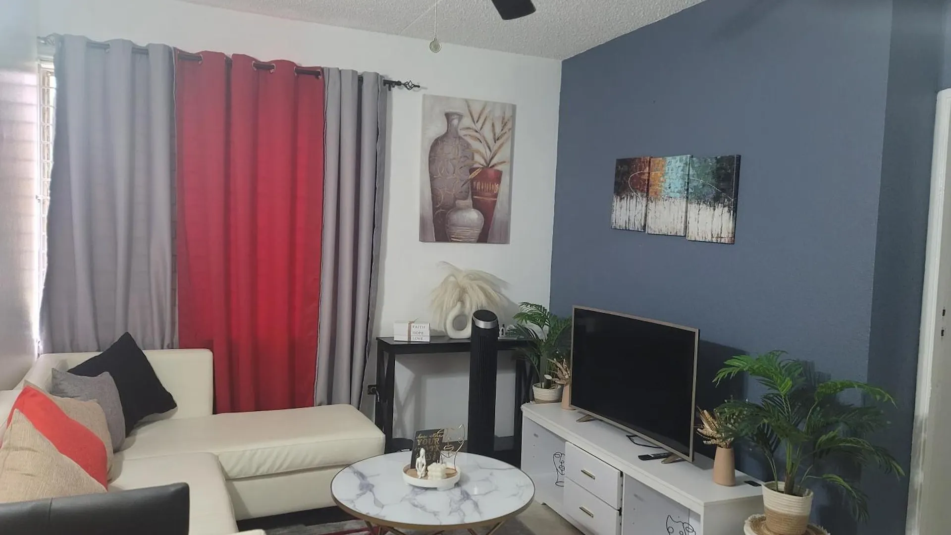 Cozy Apartment In Kingston, Jamaica  Kingston